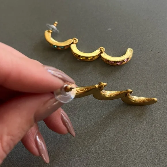 Stunning Multicolor Crystal Oscar De La Renta Earrings - Picture 6 of 7